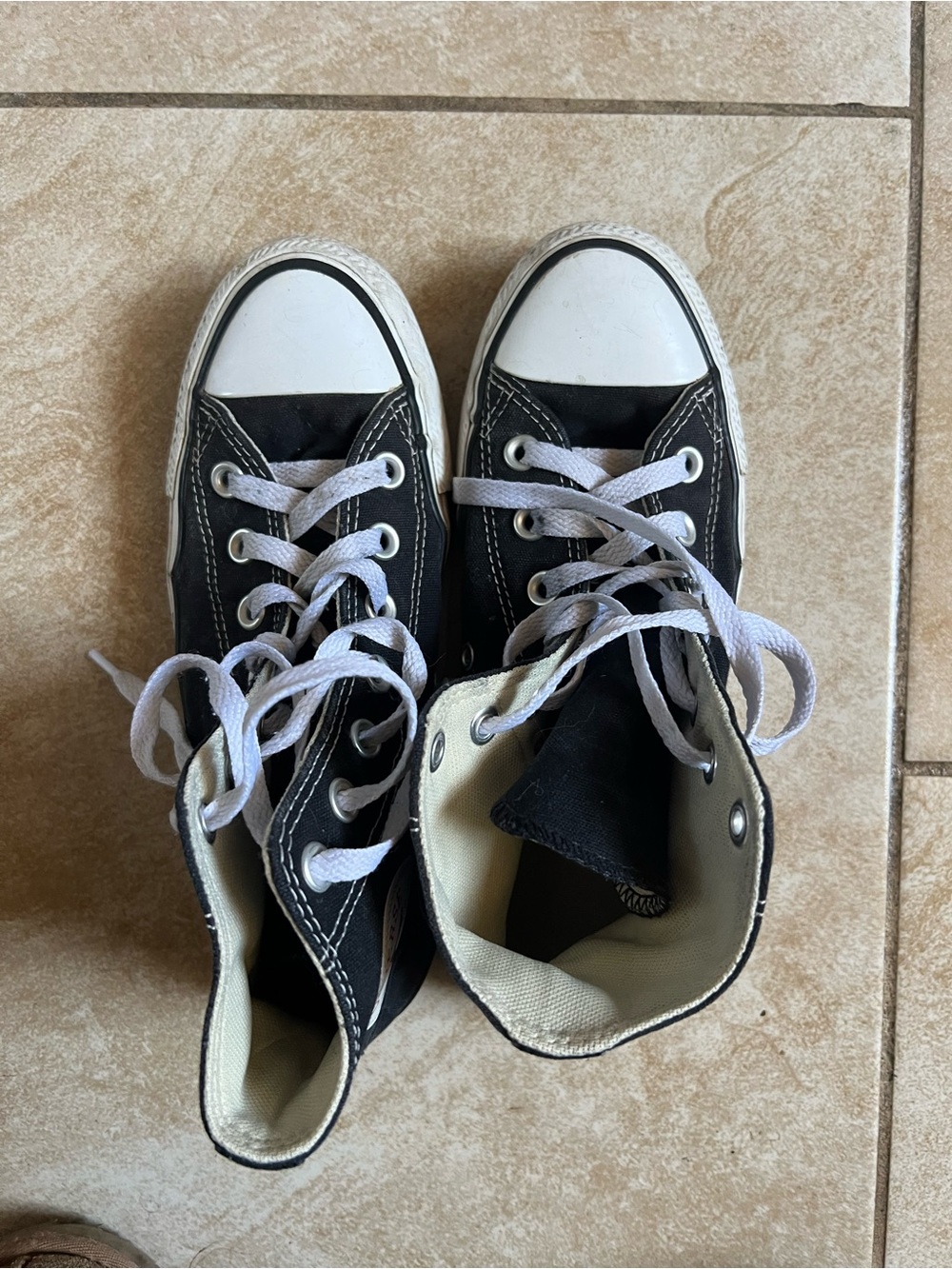 Black High-Top Canvas Sneakers - Classic Style